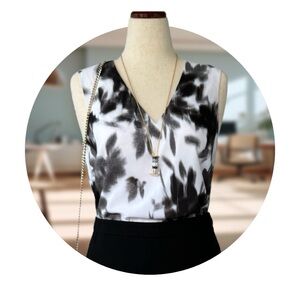 Banana Republic Black and White Sleeveless V-Neck Blouse with Pleated Details